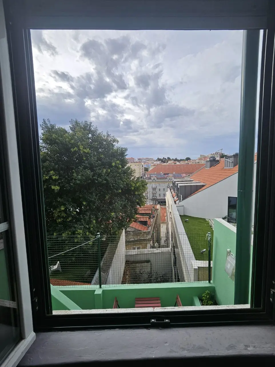 L'absence de vis à vis